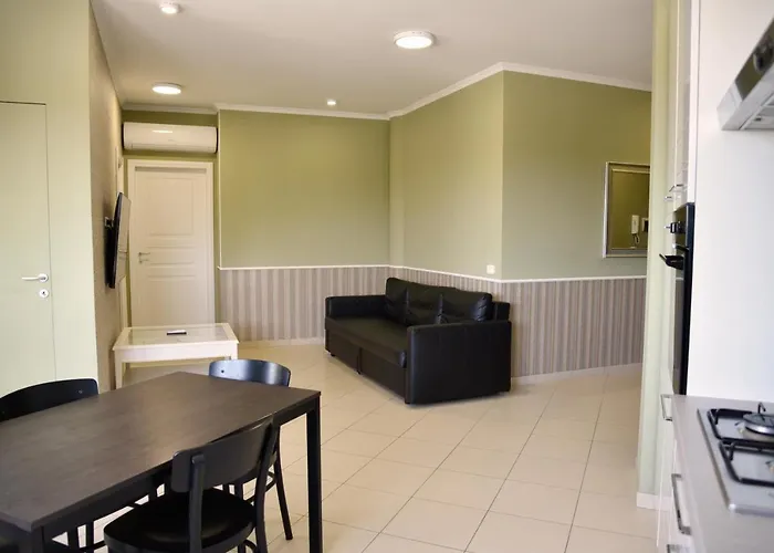 La Maison Latina Guest House
